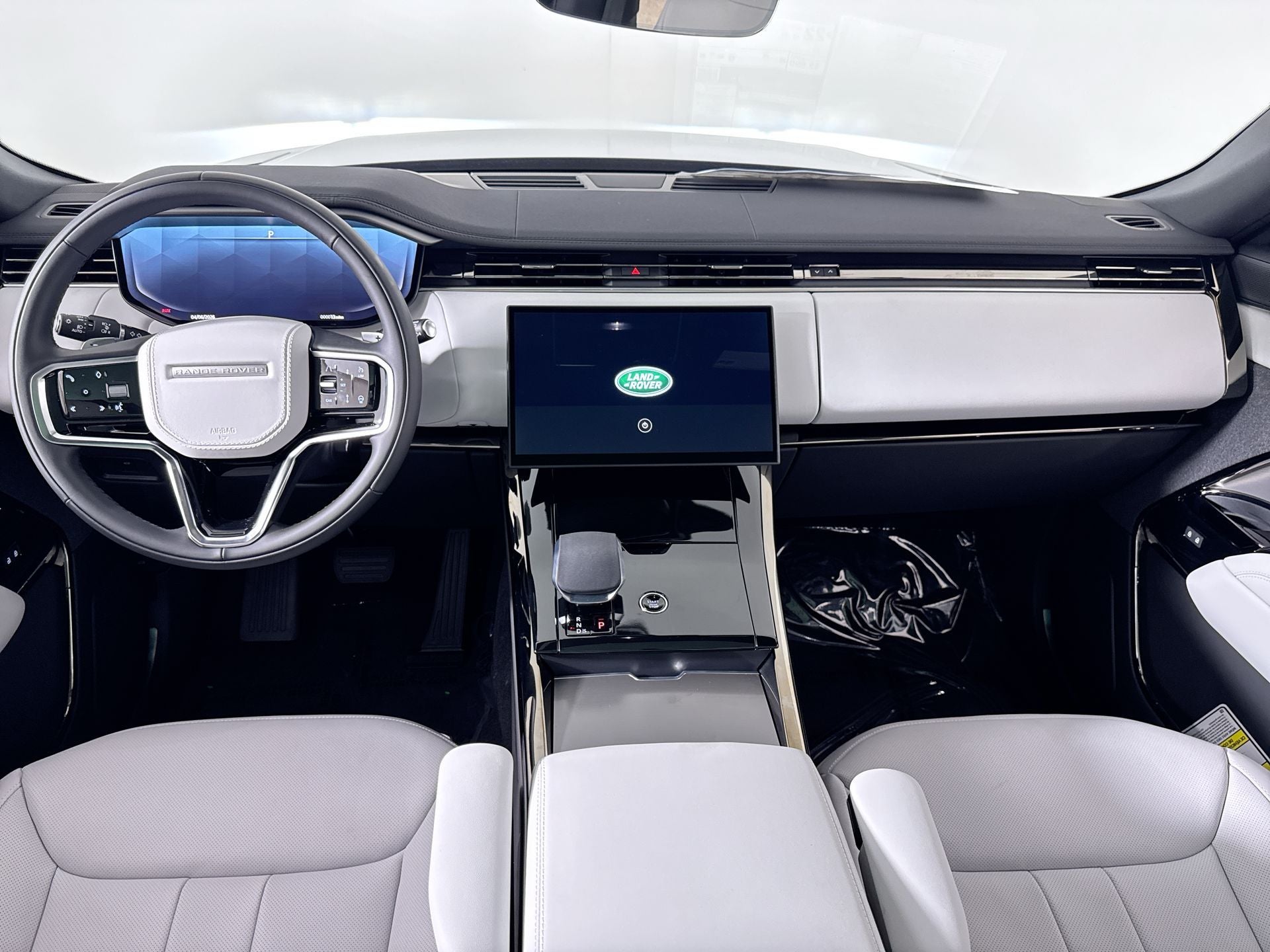 2026 Land Rover Range Rover Sport SE