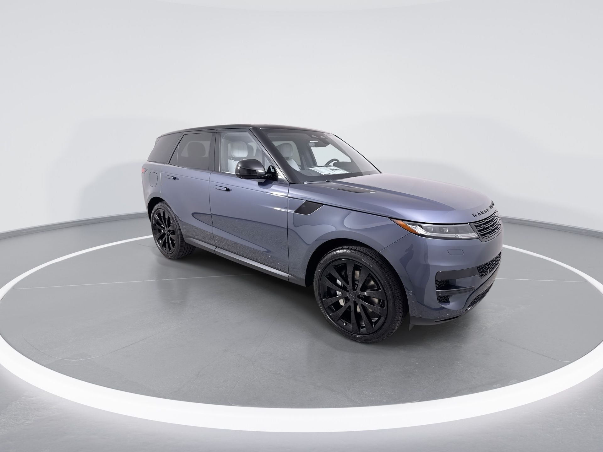 2026 Land Rover Range Rover Sport SE