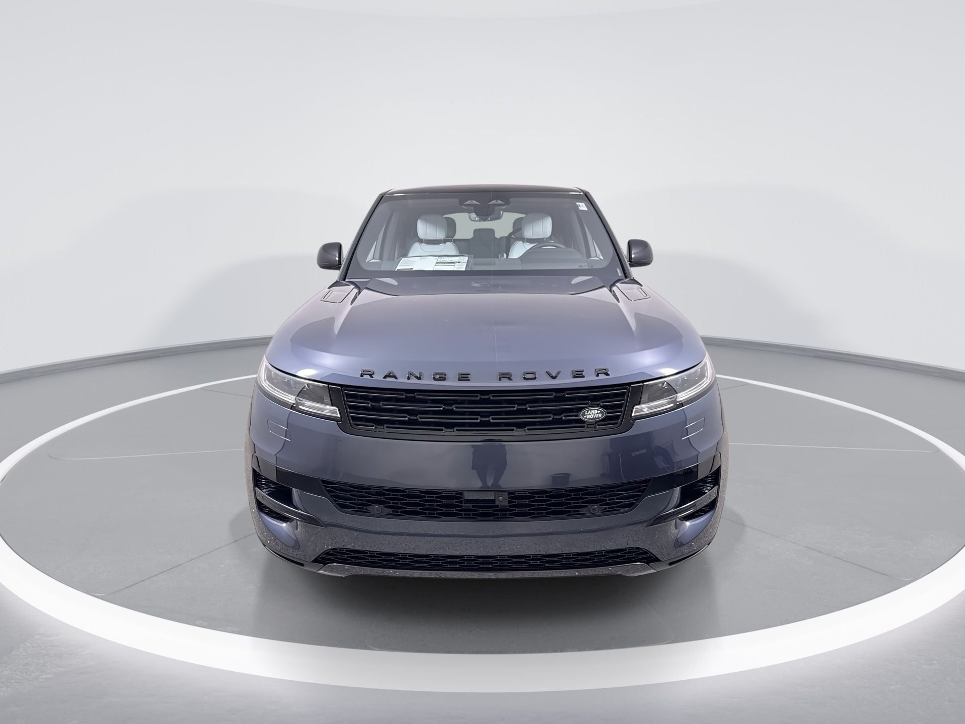 2026 Land Rover Range Rover Sport SE