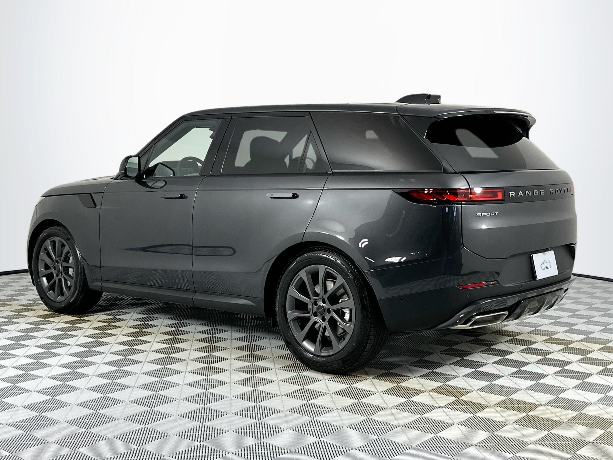 2026 Land Rover Range Rover Sport SE