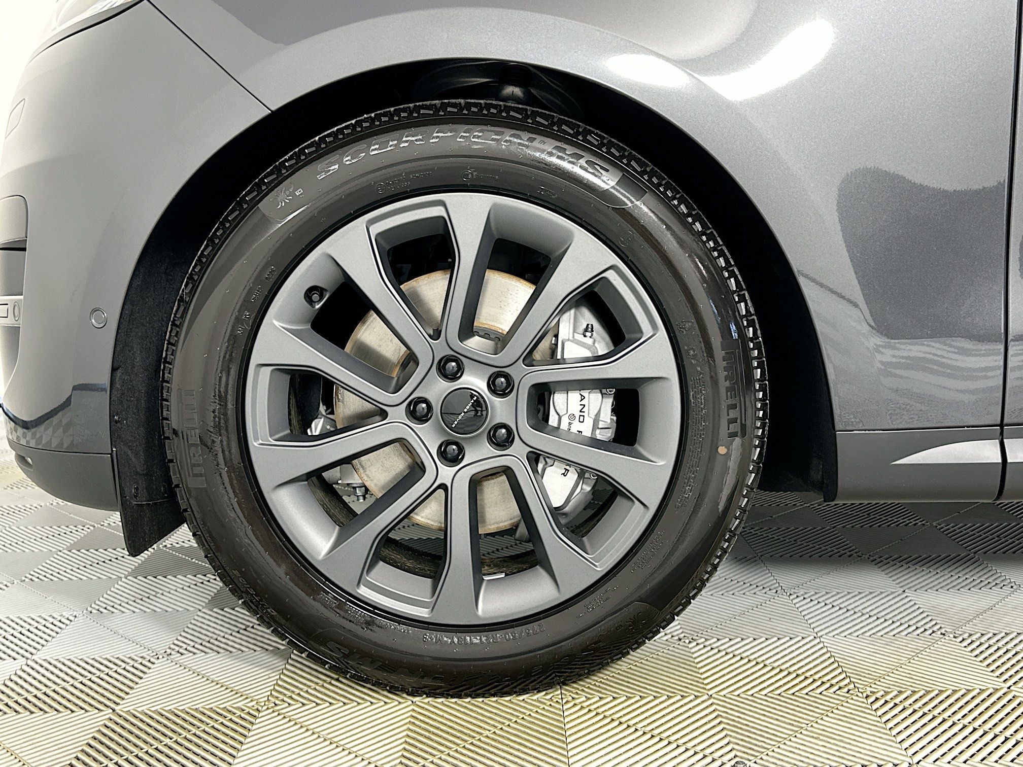 2026 Land Rover Range Rover Sport SE