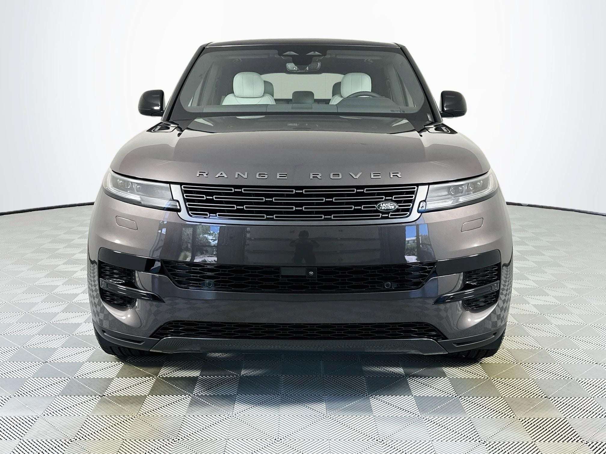 2027 Land Rover Range Rover Sport SE