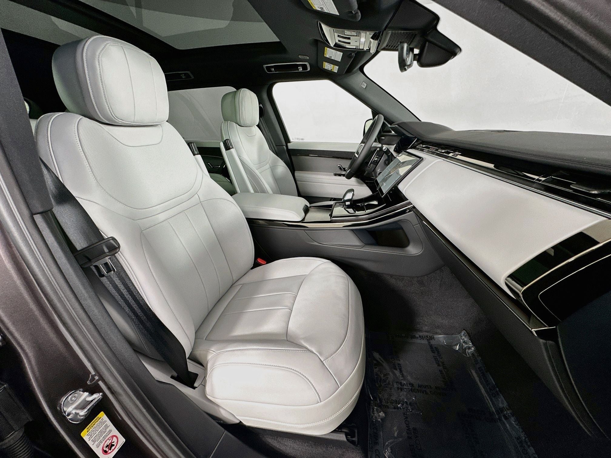 2027 Land Rover Range Rover Sport SE