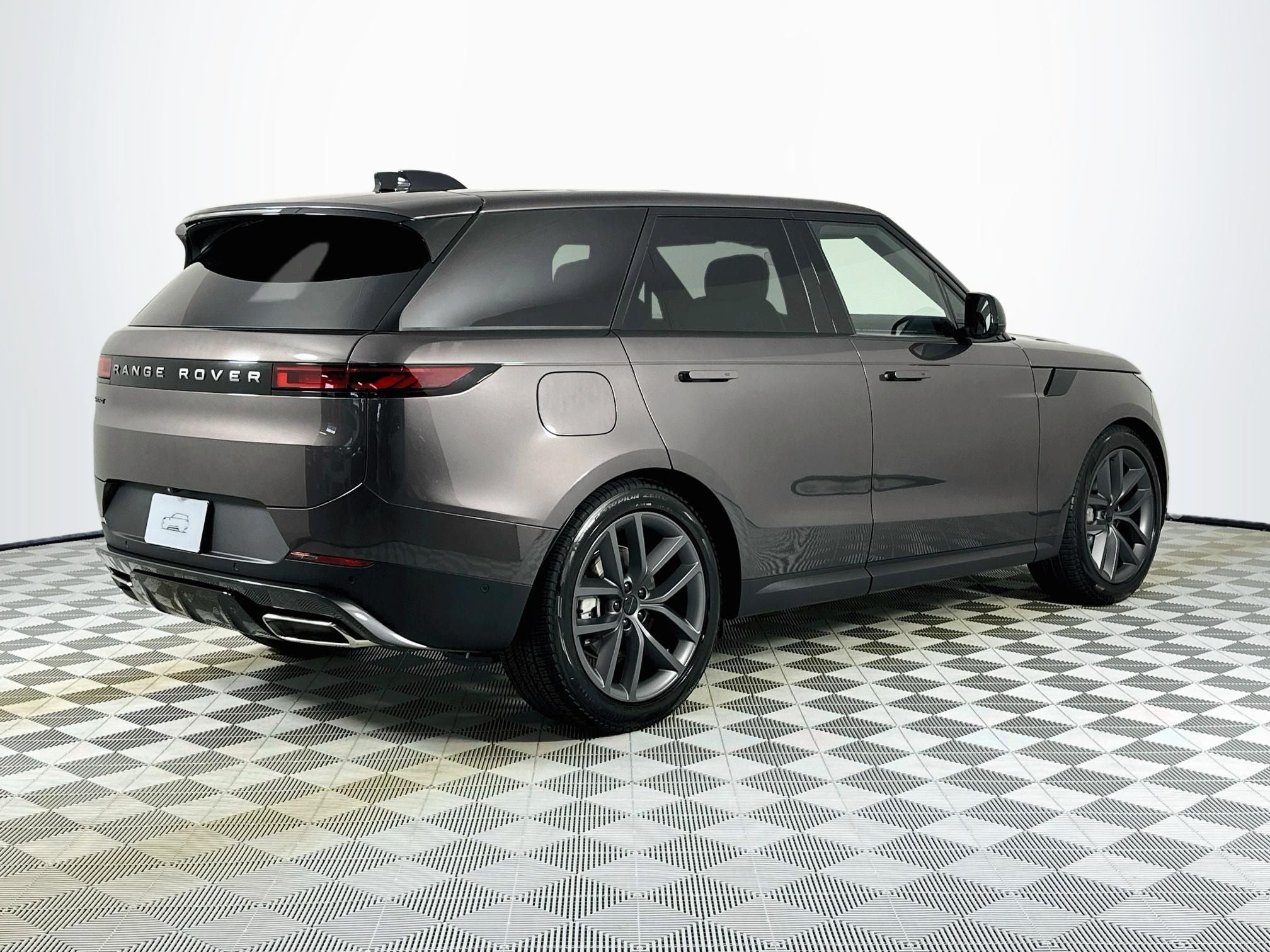 2027 Land Rover Range Rover Sport SE
