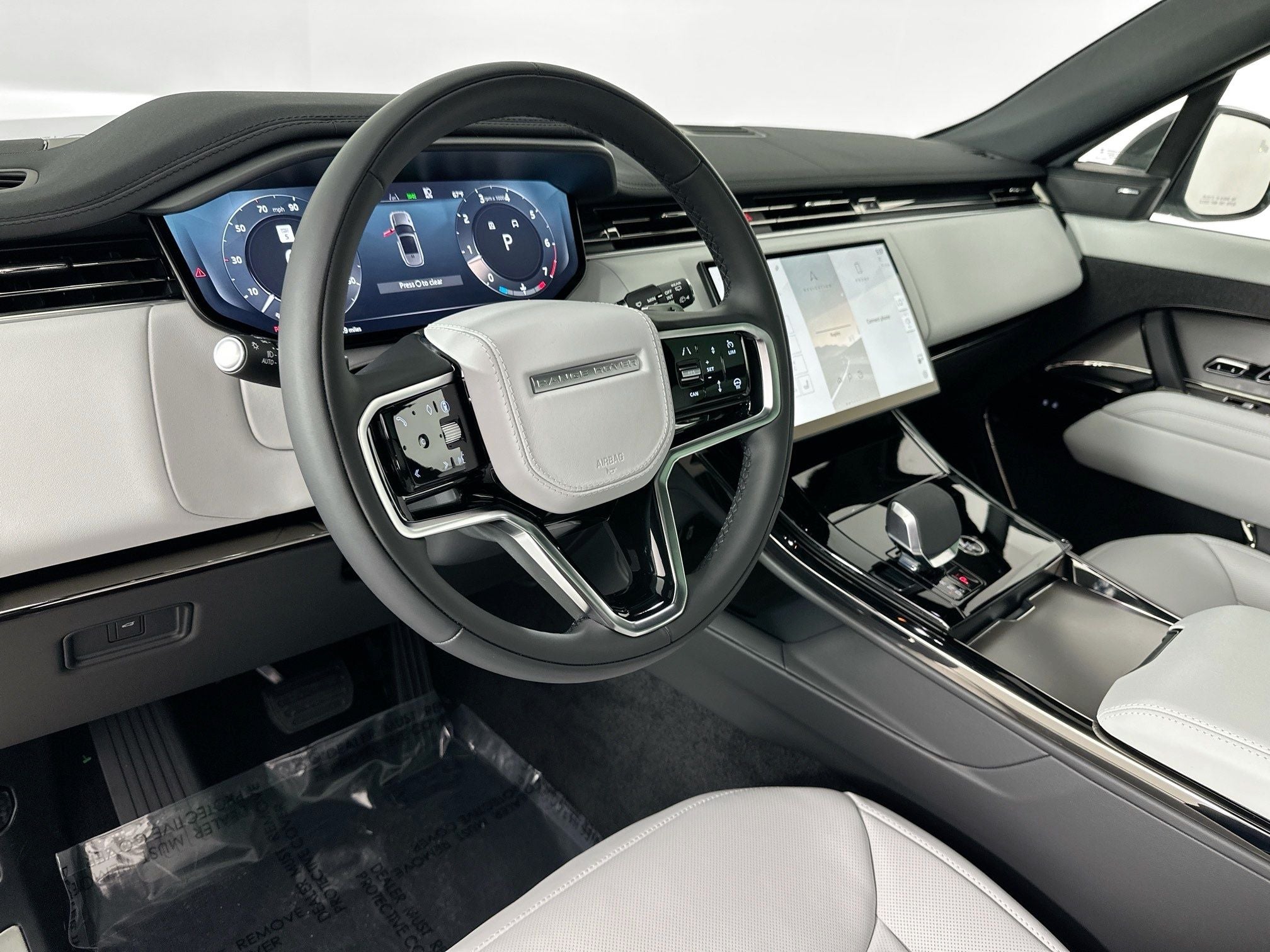 2026 Land Rover Range Rover Sport SE