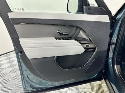 2026 Land Rover Range Rover Sport SE