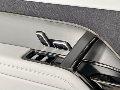 2026 Land Rover Range Rover Sport SE