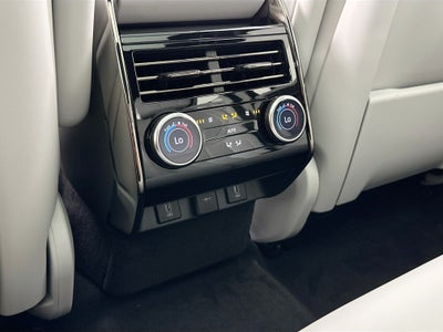 2026 Land Rover Range Rover Sport SE