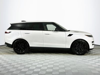 2026 Land Rover Range Rover Sport SE