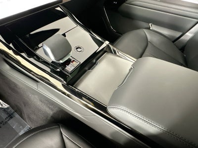 2026 Land Rover Range Rover Sport SE