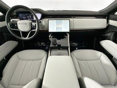 2026 Land Rover Range Rover Sport SE