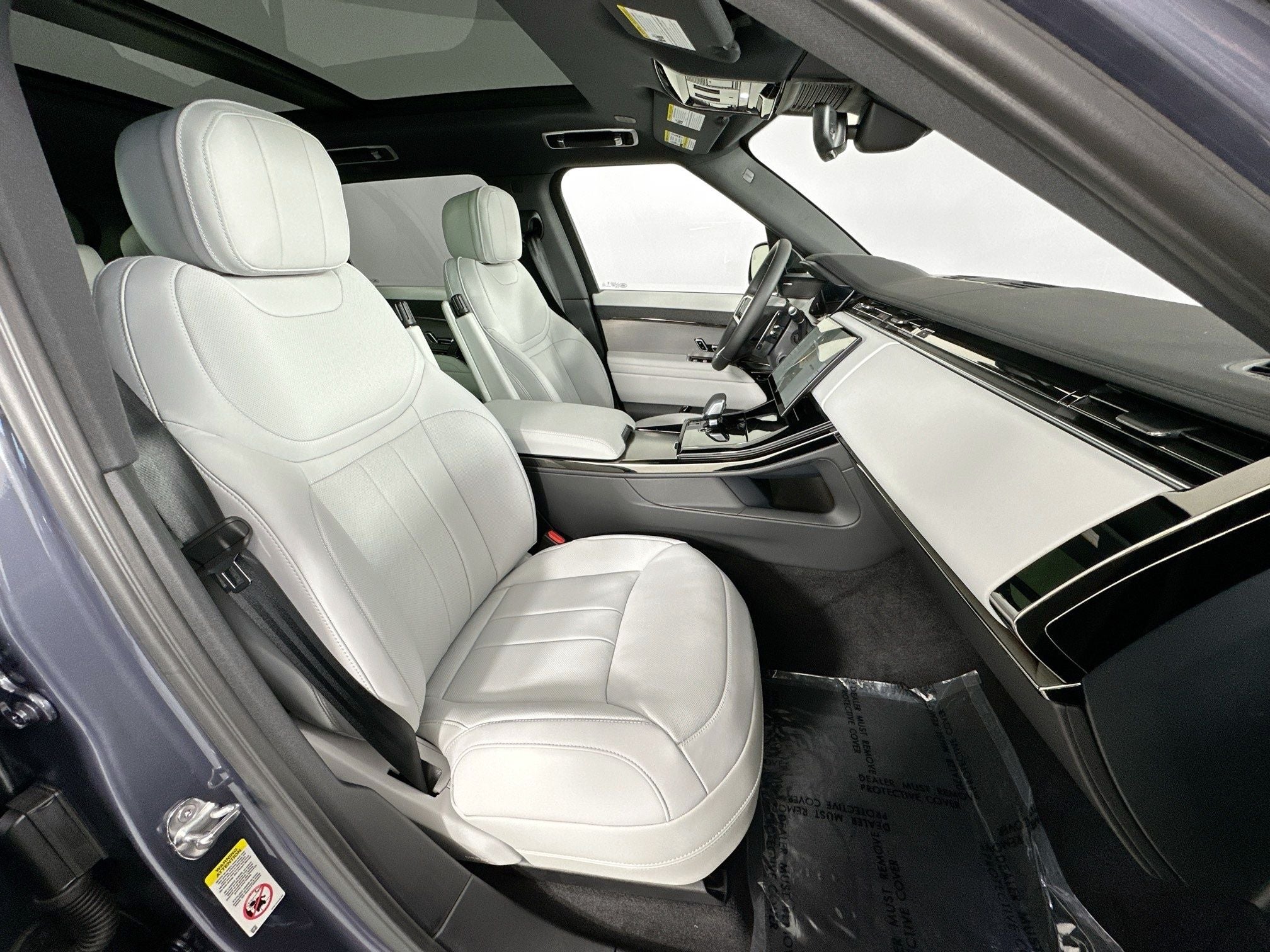 2026 Land Rover Range Rover Sport SE