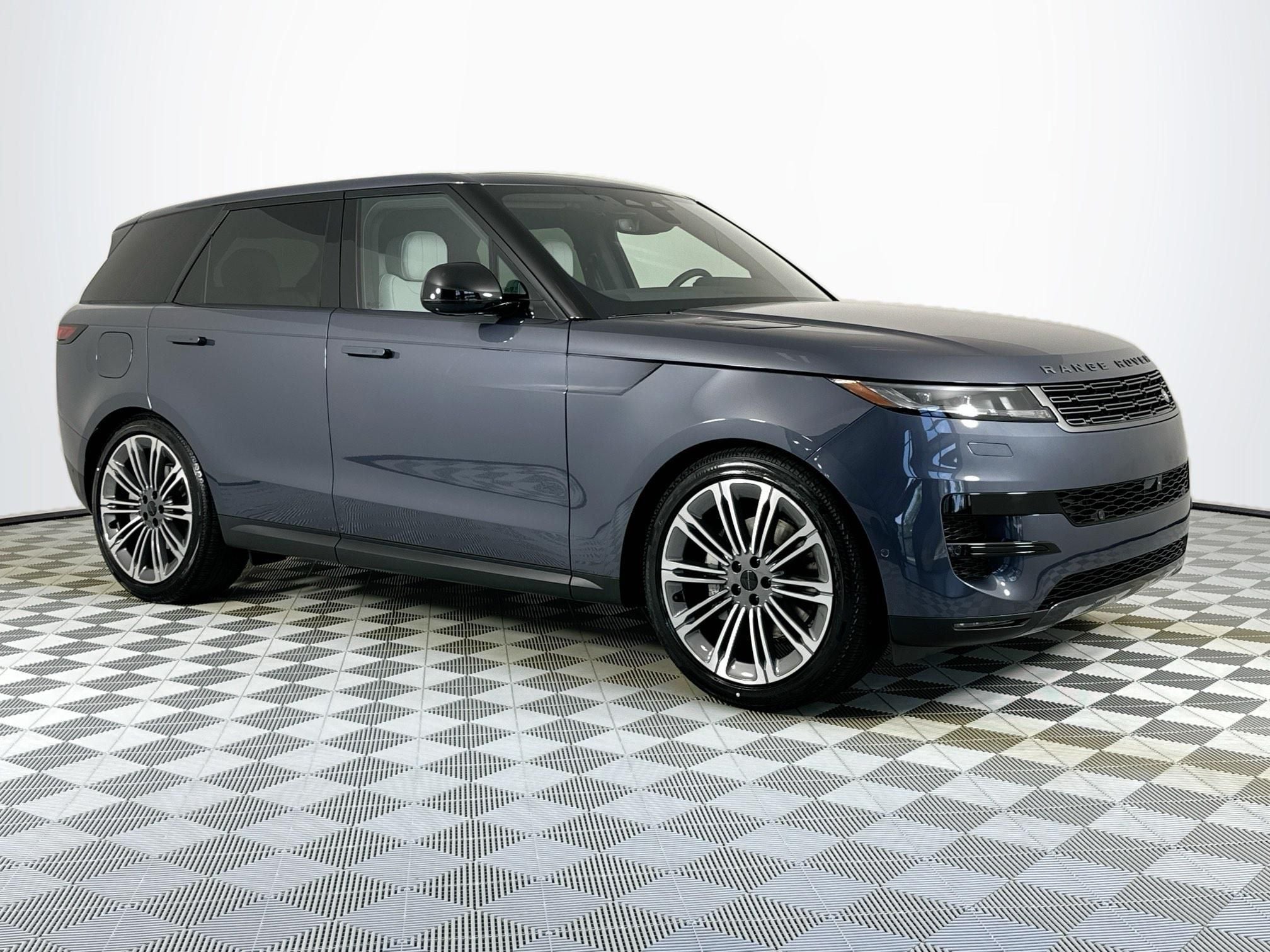 2026 Land Rover Range Rover Sport SE