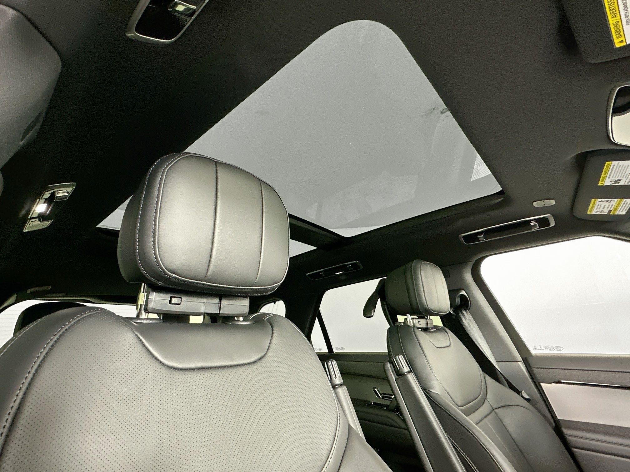2026 Land Rover Range Rover Sport SE