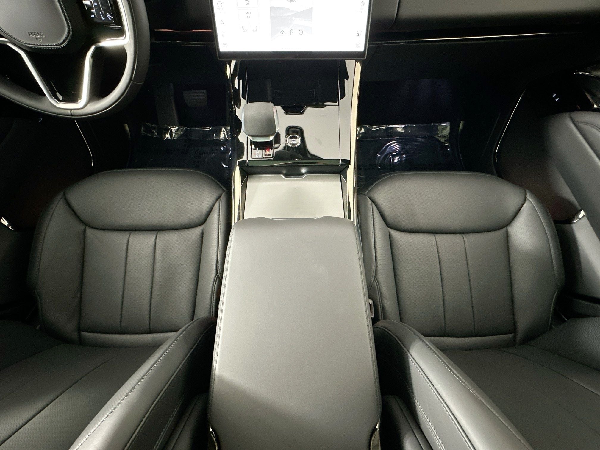 2026 Land Rover Range Rover Sport SE