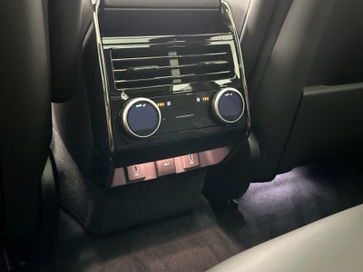 2026 Land Rover Range Rover Sport SE