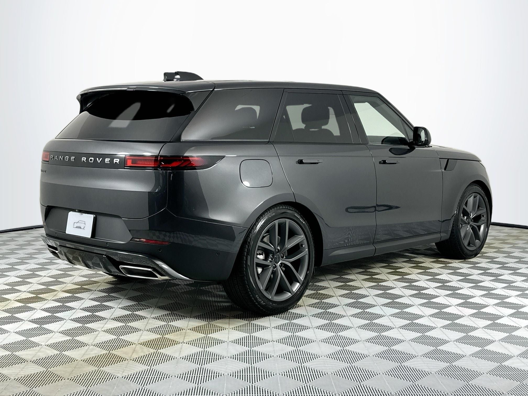 2026 Land Rover Range Rover Sport SE