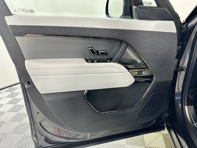 2025 Land Rover Range Rover Sport SE