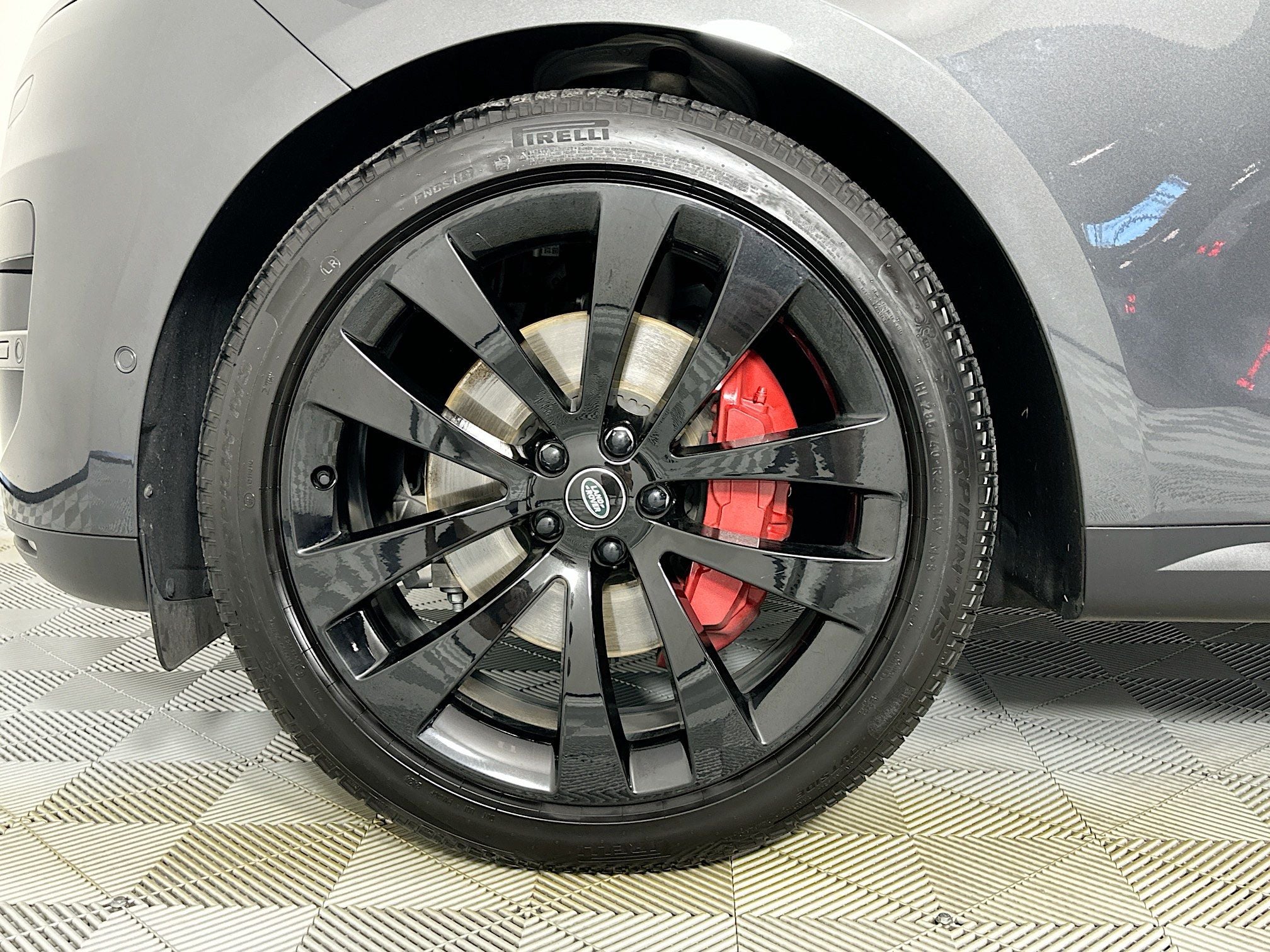 2025 Land Rover Range Rover Sport SE
