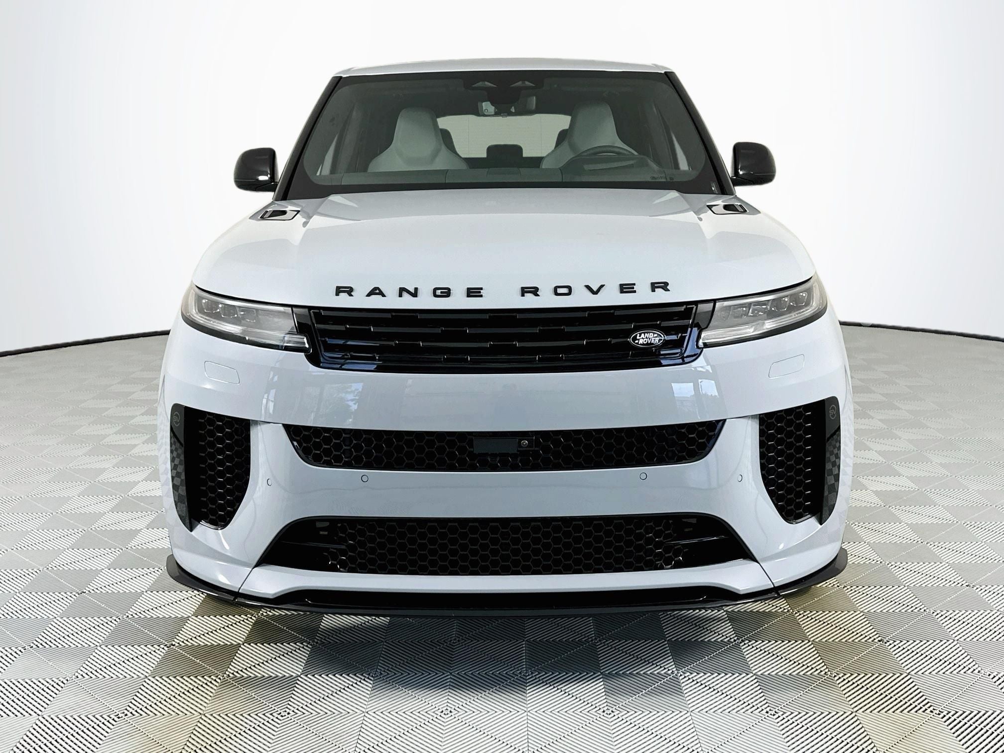 2026 Land Rover Range Rover Sport SV