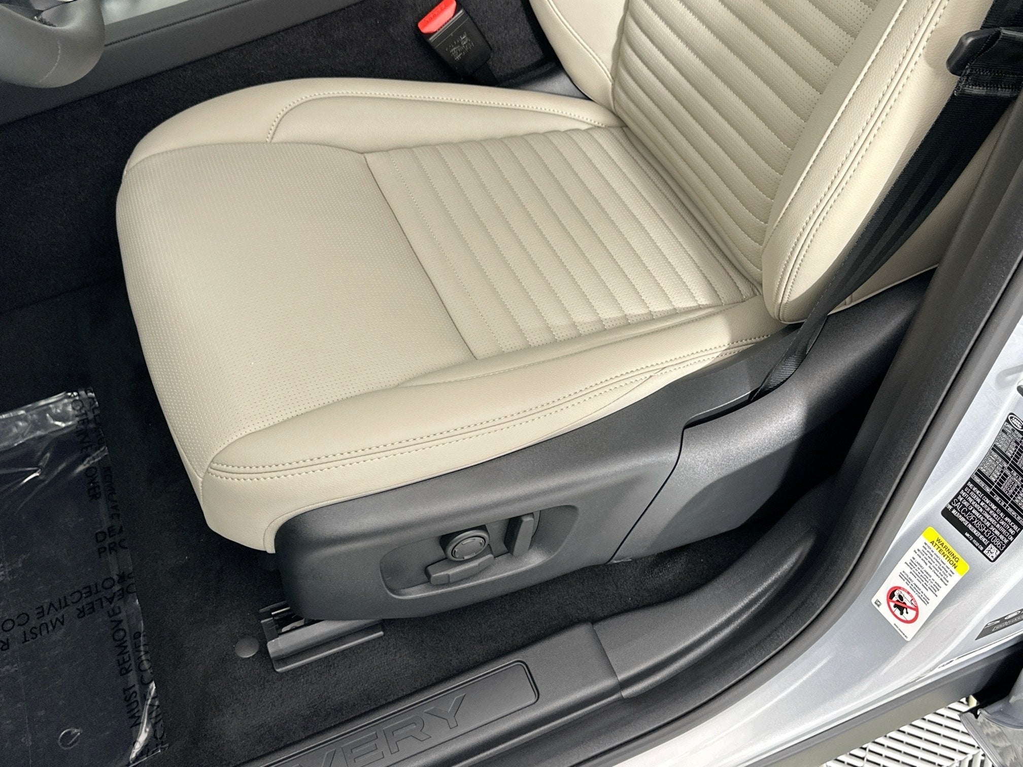 2025 Land Rover Discovery Sport S