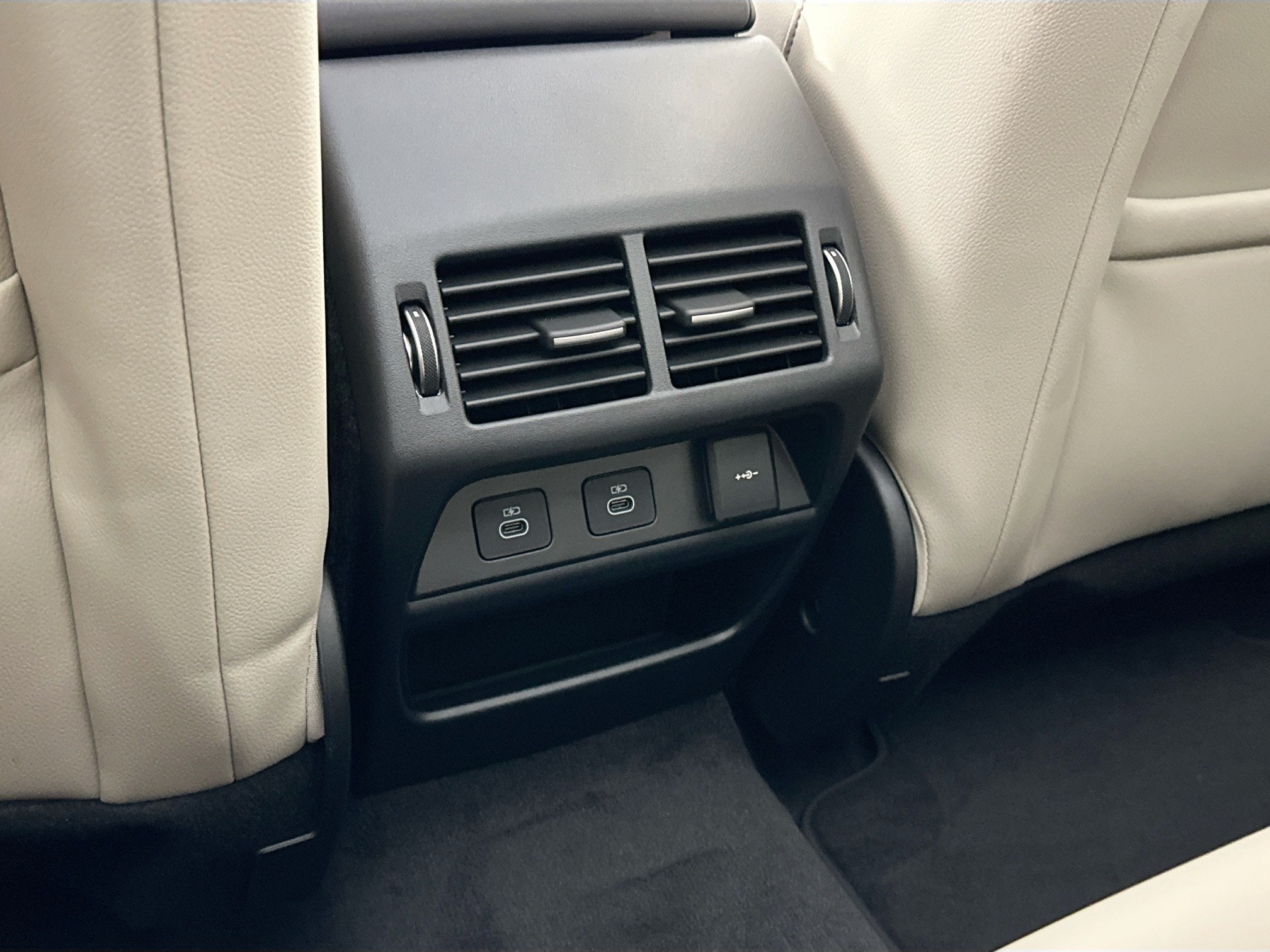 2025 Land Rover Discovery Sport S