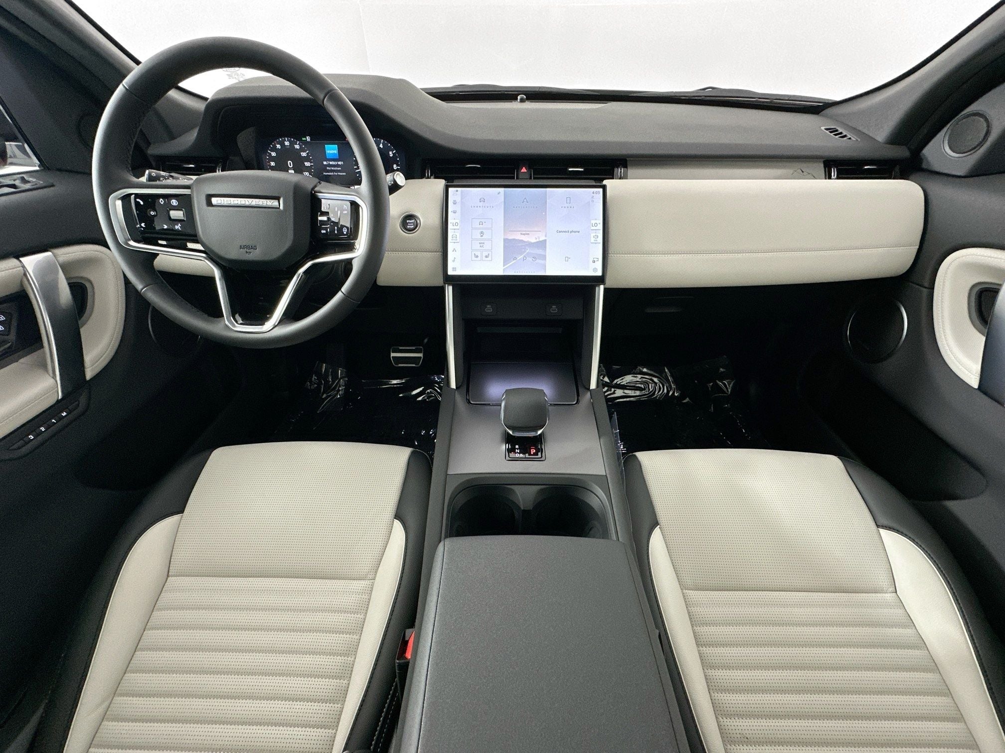 2026 Land Rover Discovery Sport Landmark