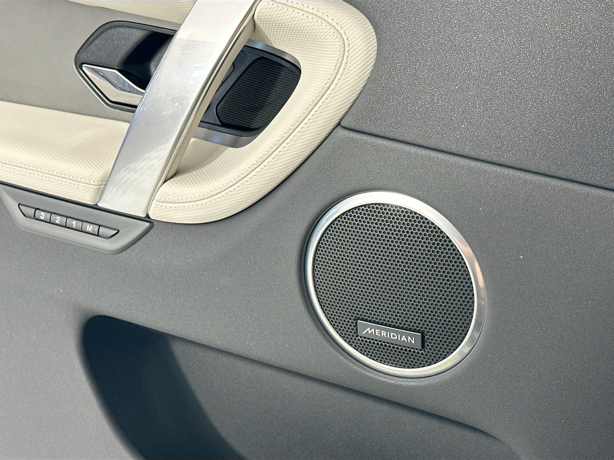 2026 Land Rover Discovery Sport Landmark