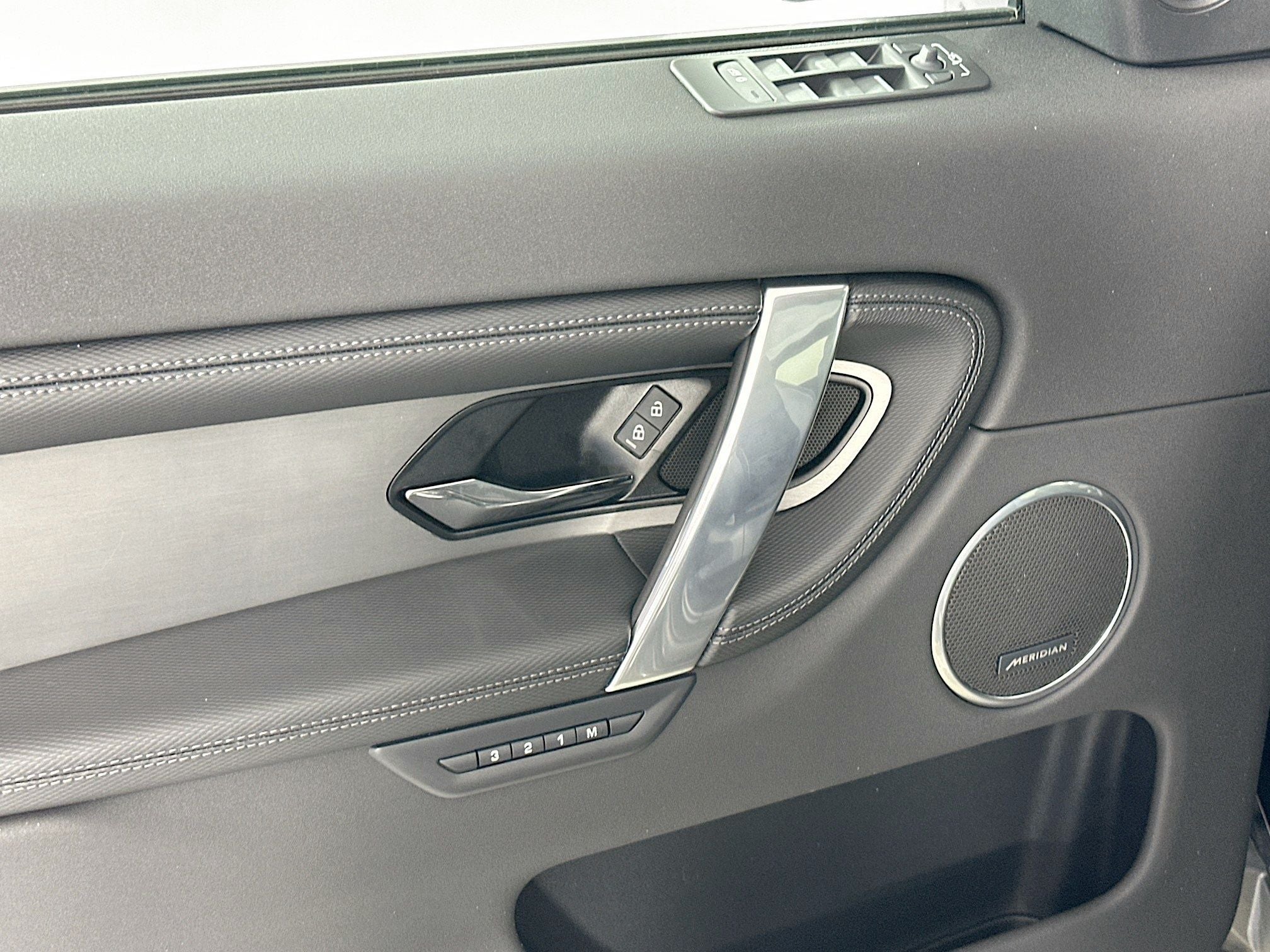 2026 Land Rover Discovery Sport Landmark
