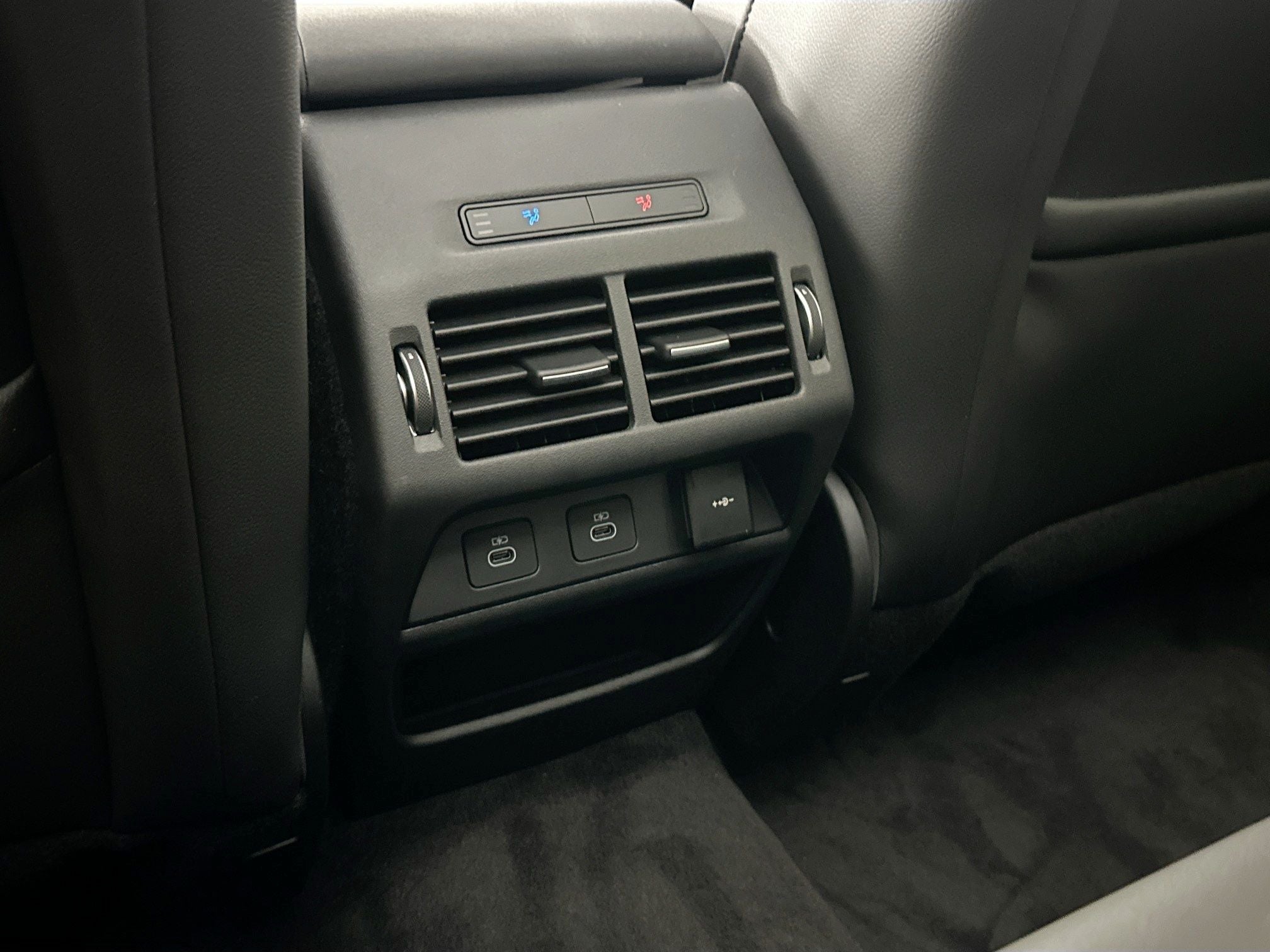 2026 Land Rover Discovery Sport Landmark