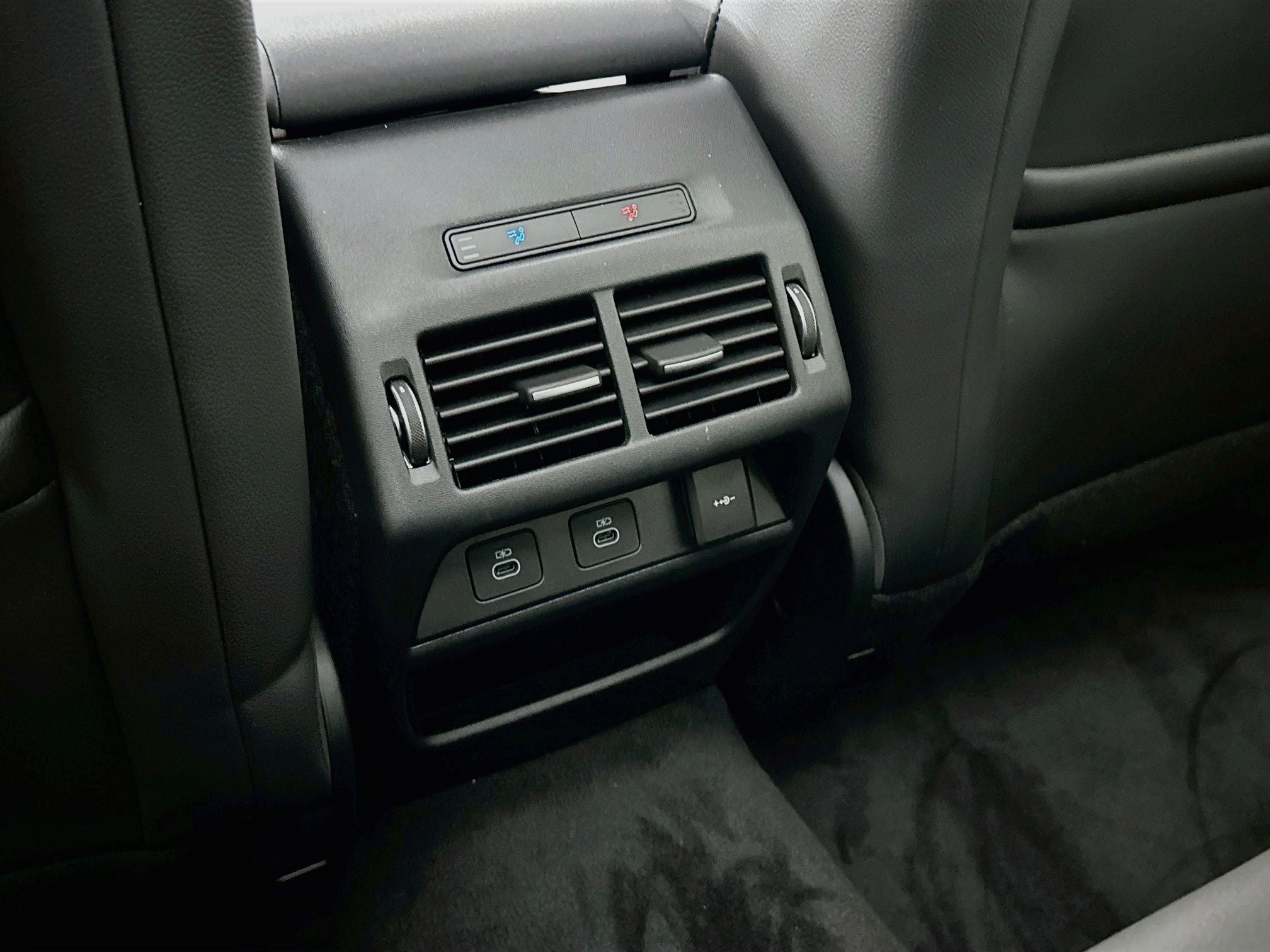 2026 Land Rover Discovery Sport Landmark