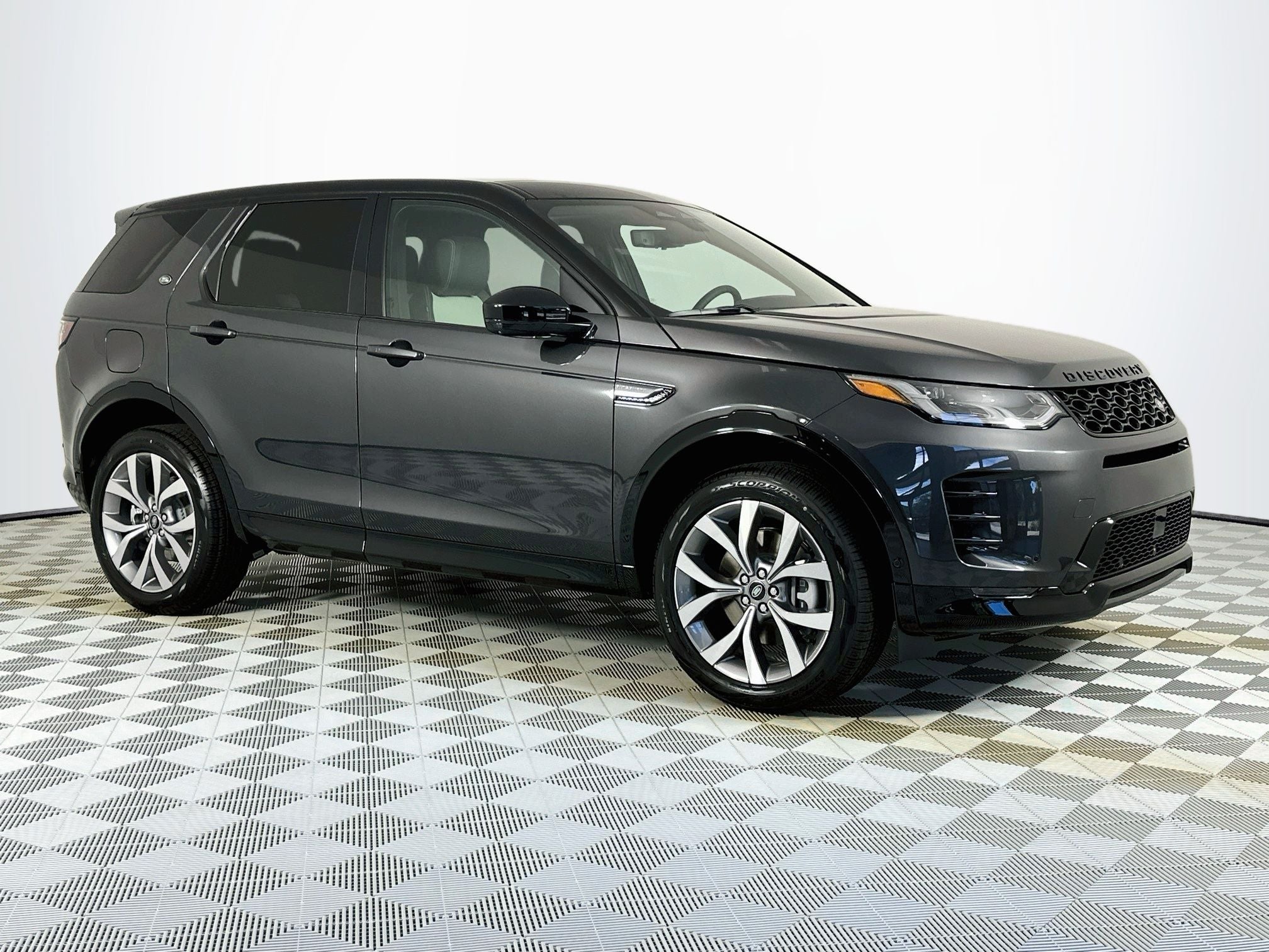2026 Land Rover Discovery Sport Landmark