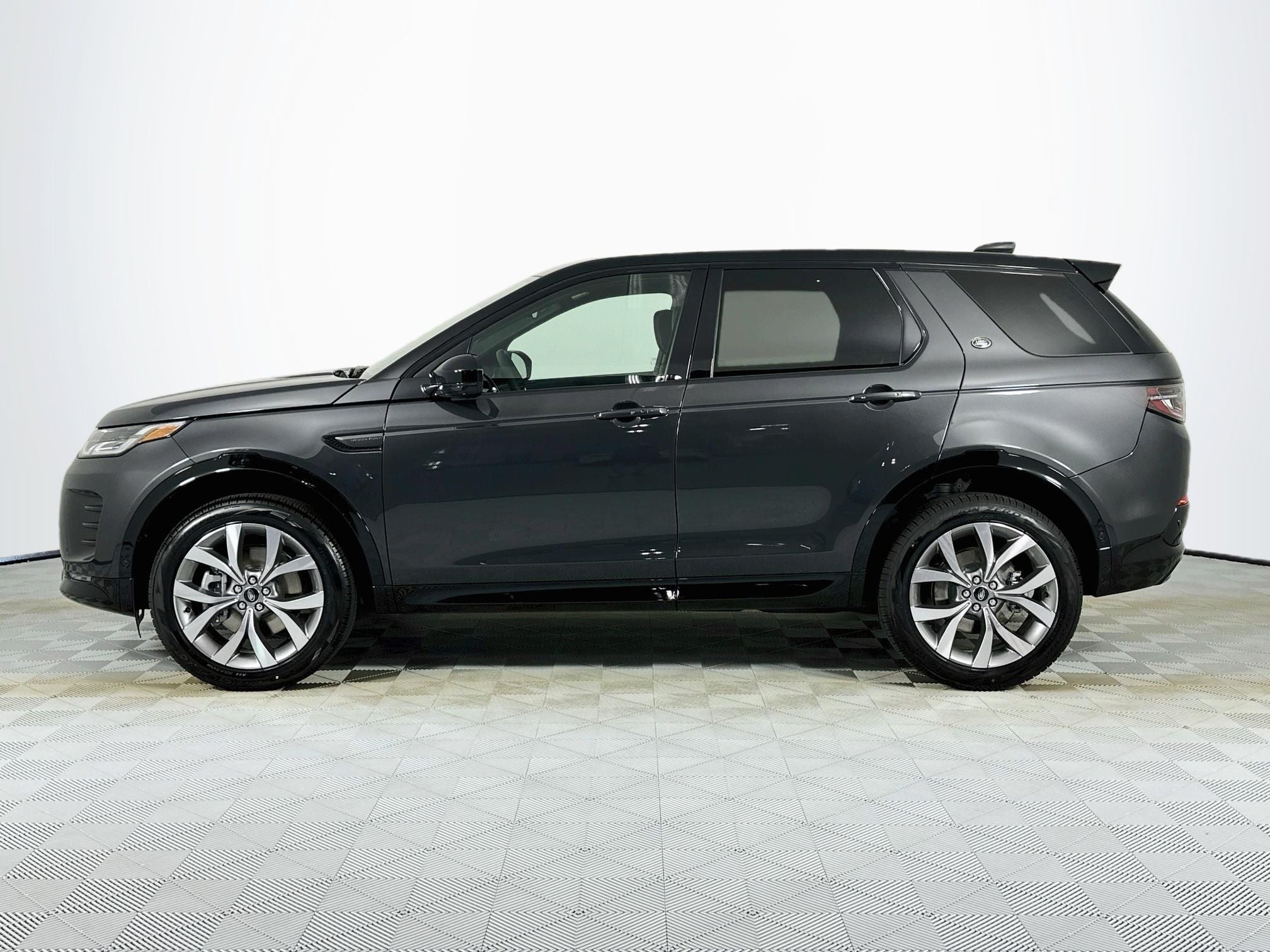 2026 Land Rover Discovery Sport Landmark