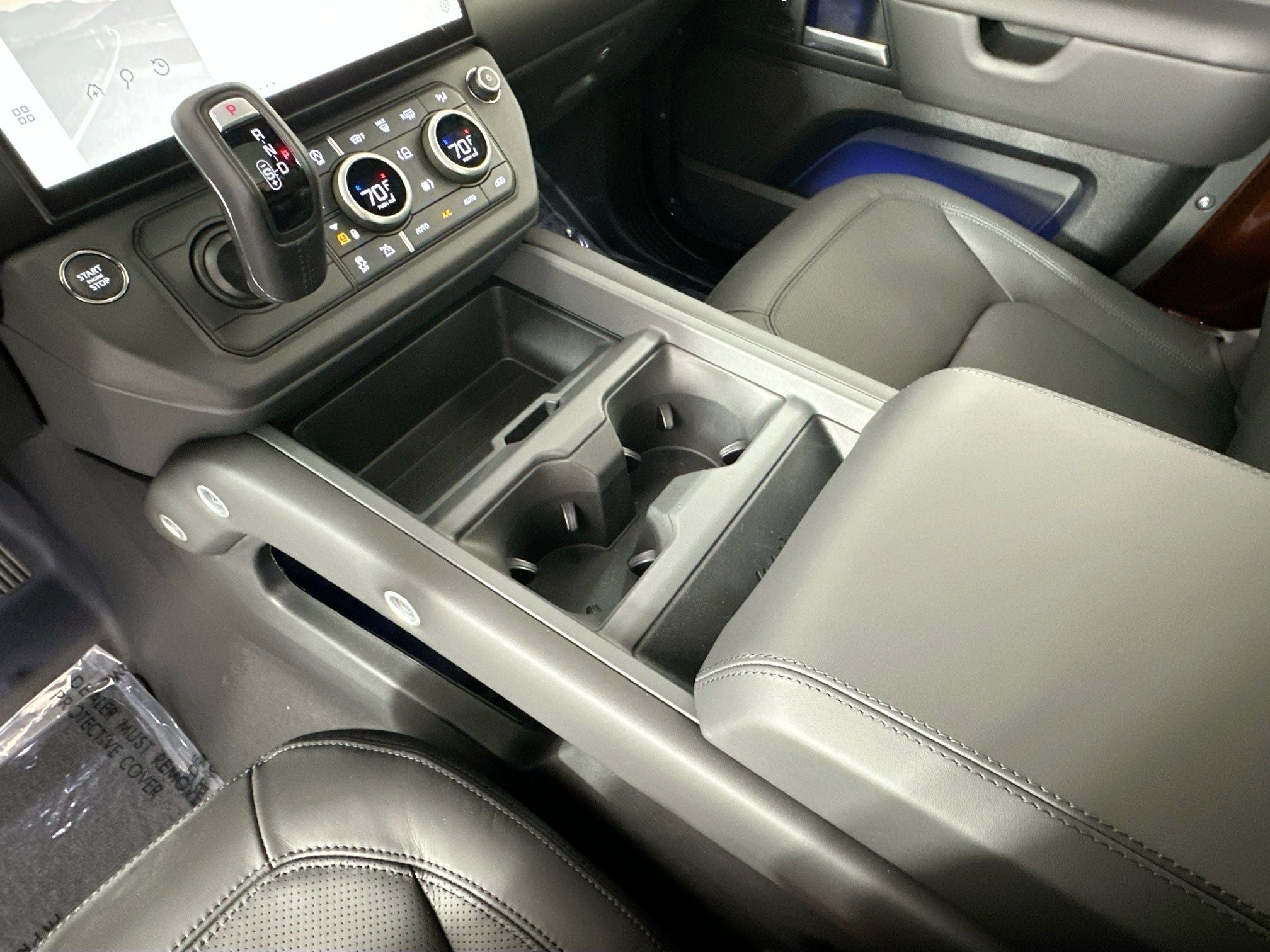 2026 Land Rover Defender 90 X-Dynamic SE
