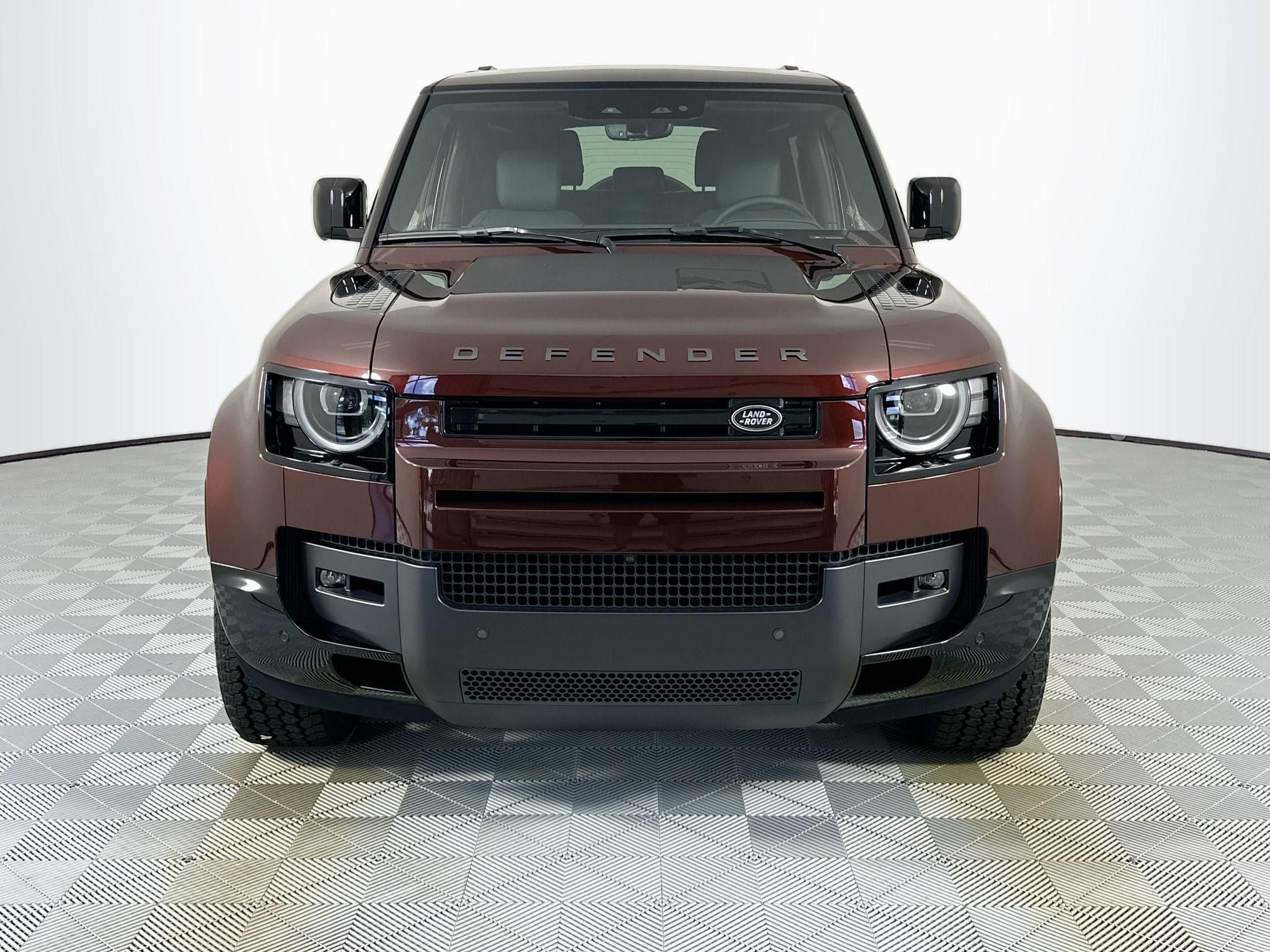2026 Land Rover Defender 90 X-Dynamic SE