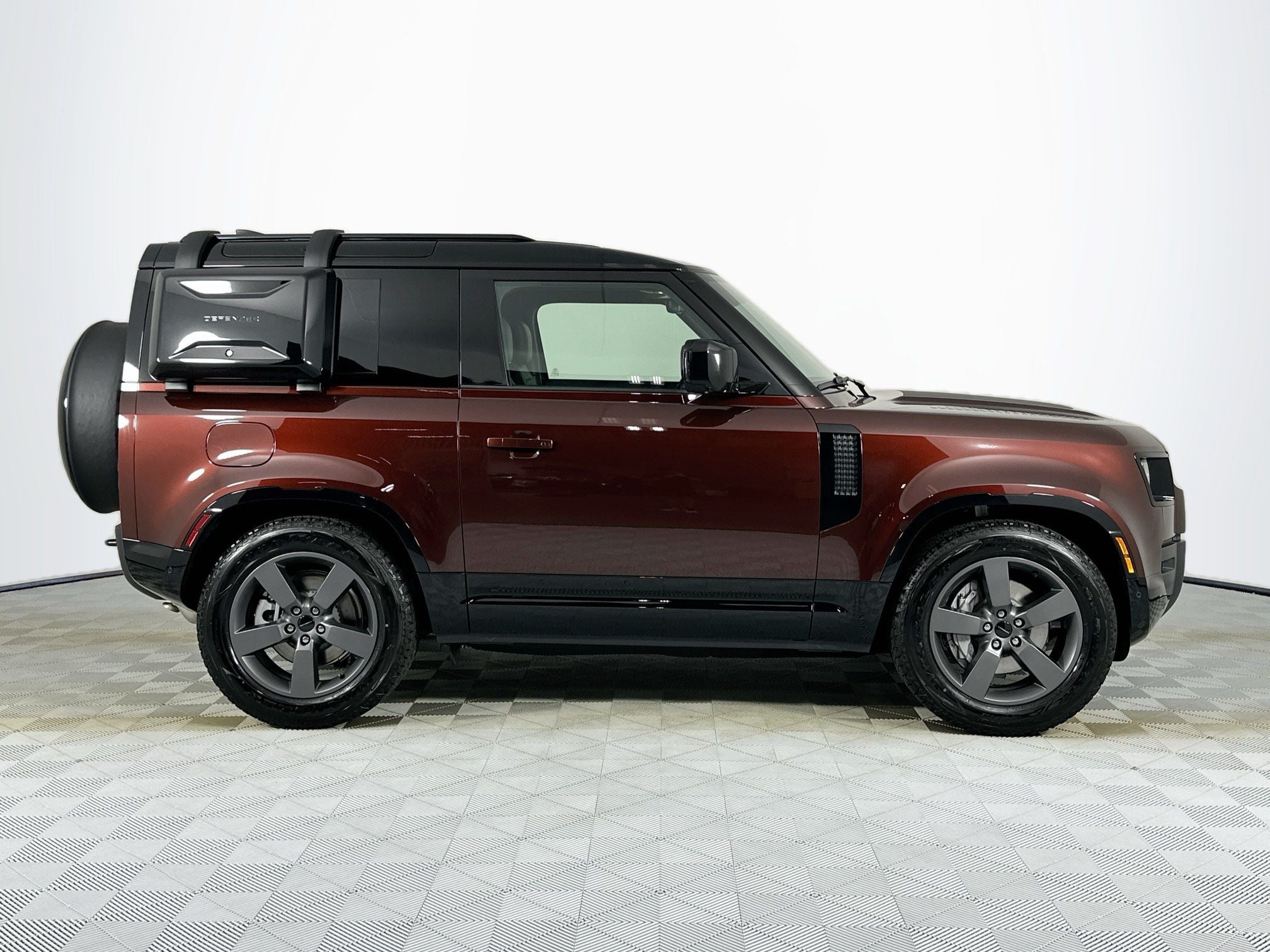 2026 Land Rover Defender 90 X-Dynamic SE
