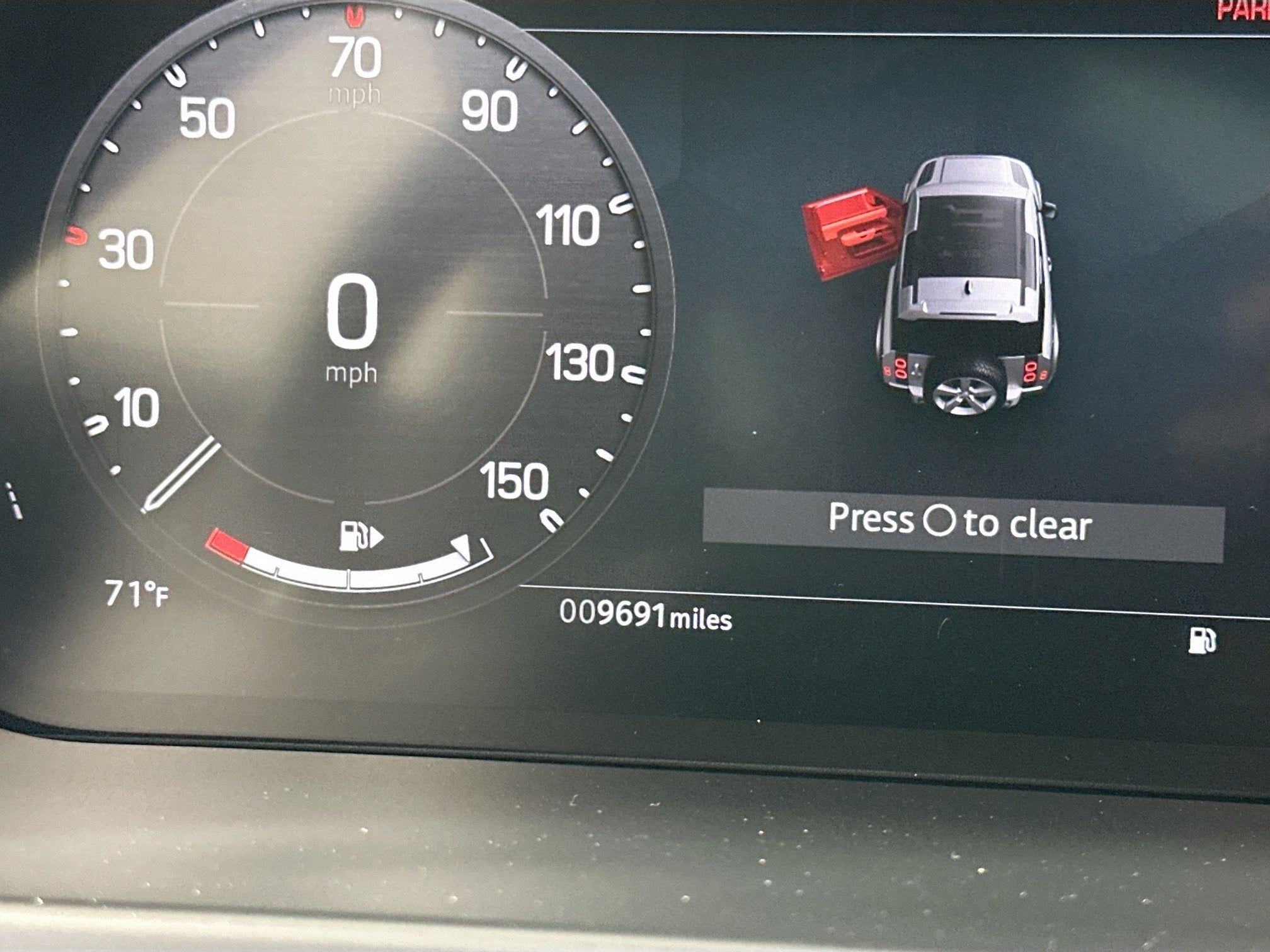 2023 Land Rover Defender 90 X-Dynamic SE