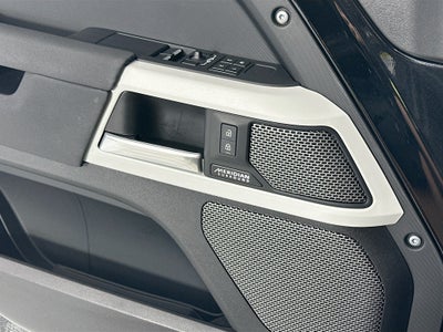 2023 Land Rover Defender 90 X-Dynamic SE