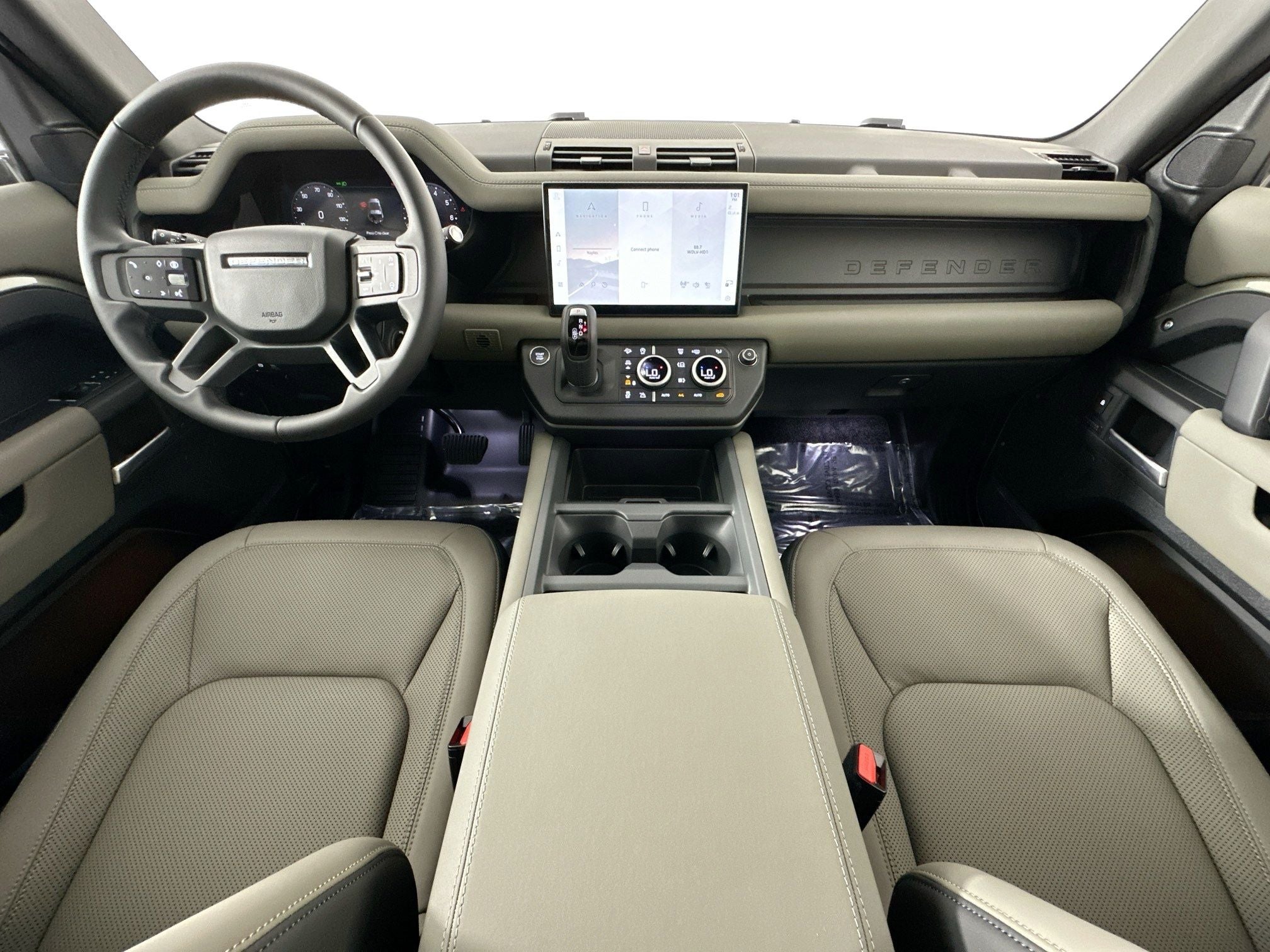 2025 Land Rover Defender 90 X-Dynamic SE