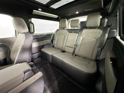 2025 Land Rover Defender 90 X-Dynamic SE