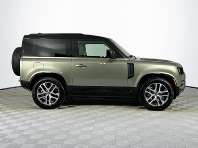 2025 Land Rover Defender 90 X-Dynamic SE