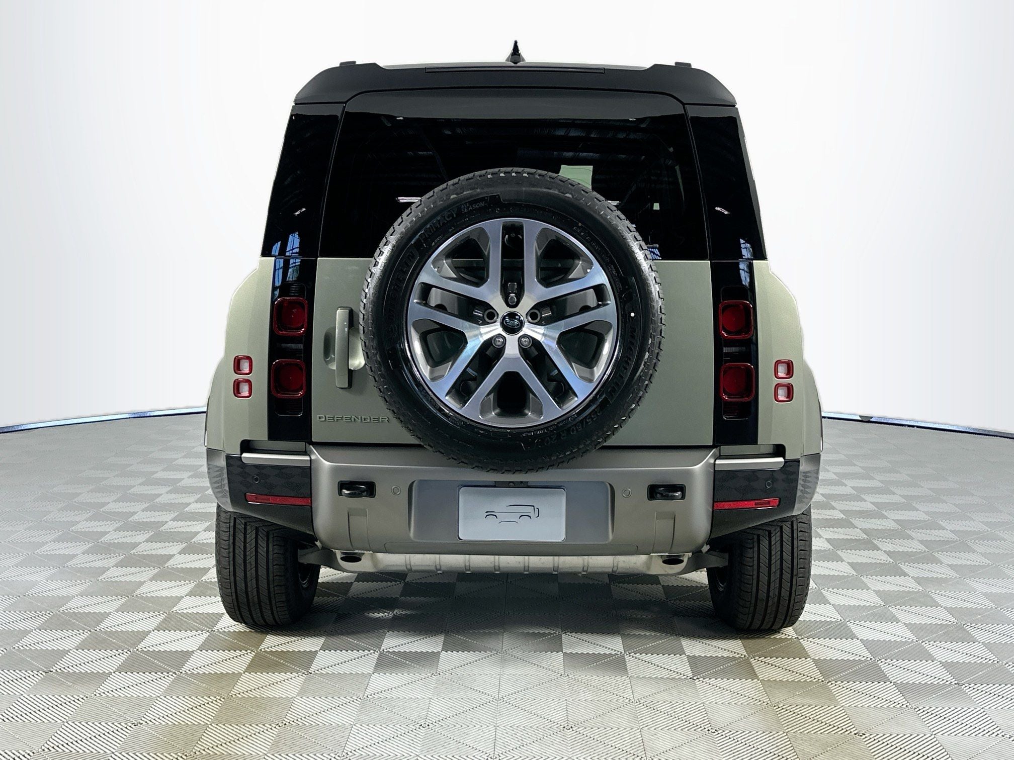 2025 Land Rover Defender 90 X-Dynamic SE
