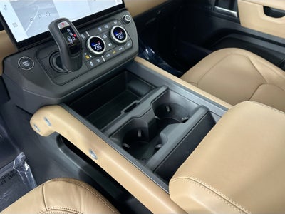 2026 Land Rover Defender 110 X-Dynamic SE