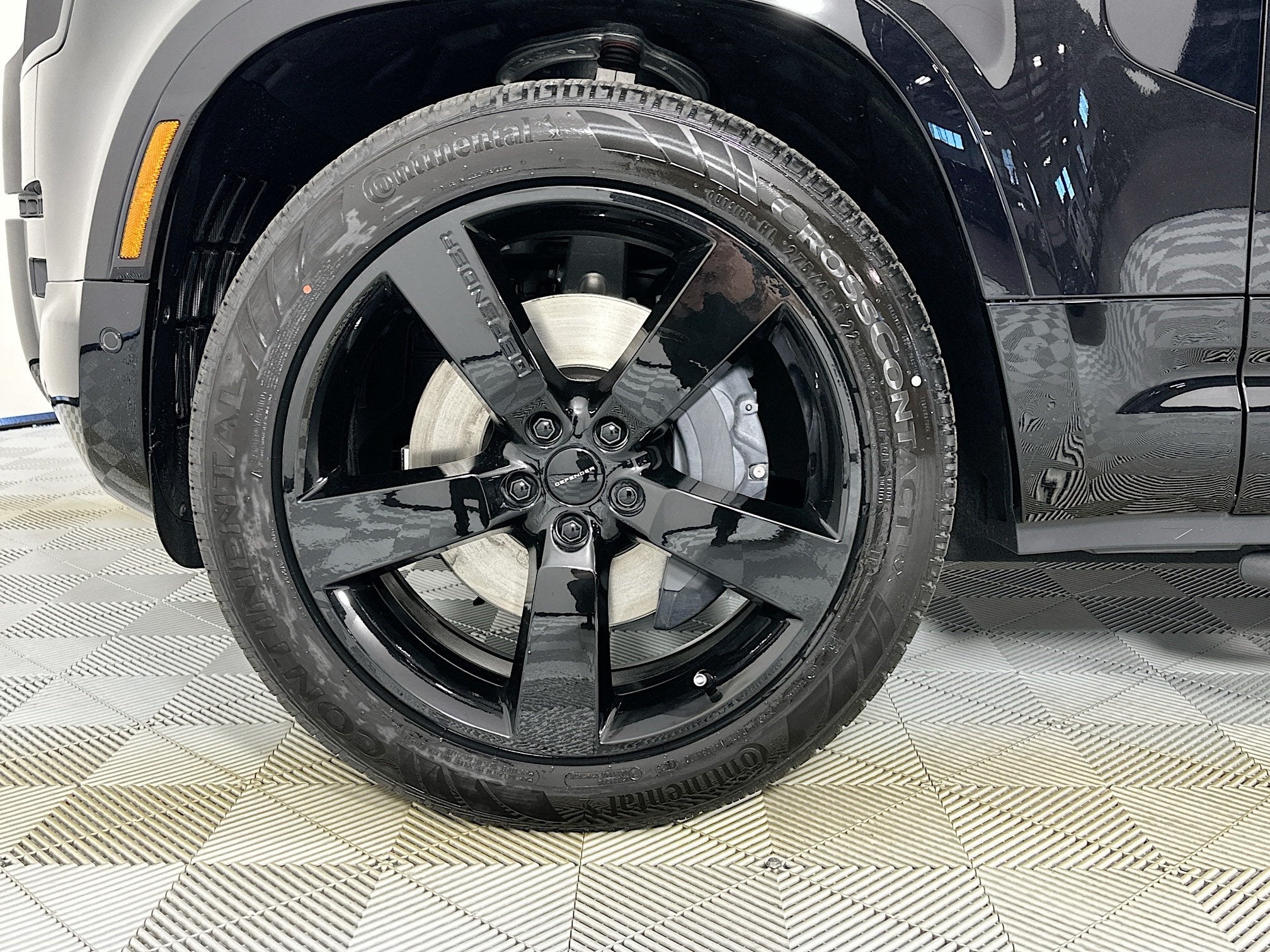 2026 Land Rover Defender 110 X-Dynamic SE