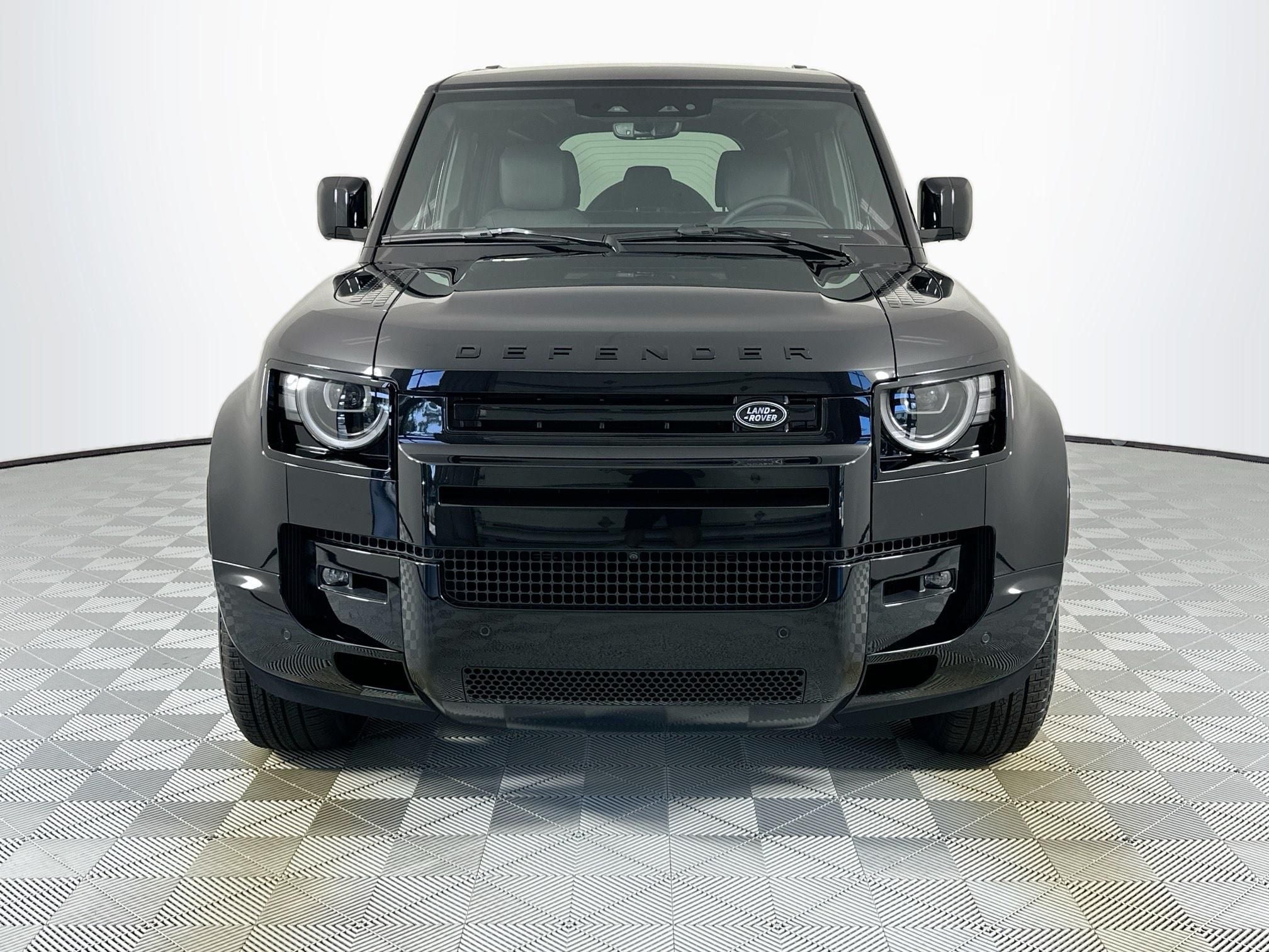 2026 Land Rover Defender 110 X-Dynamic SE