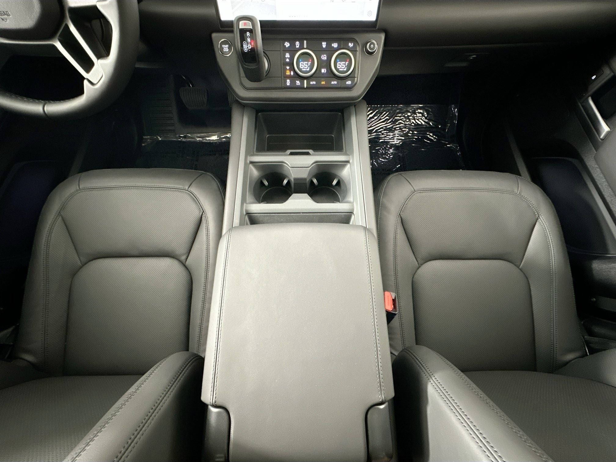 2026 Land Rover Defender 110 X-Dynamic SE