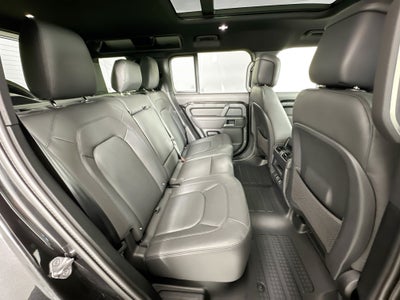 2026 Land Rover Defender 110 X-Dynamic SE