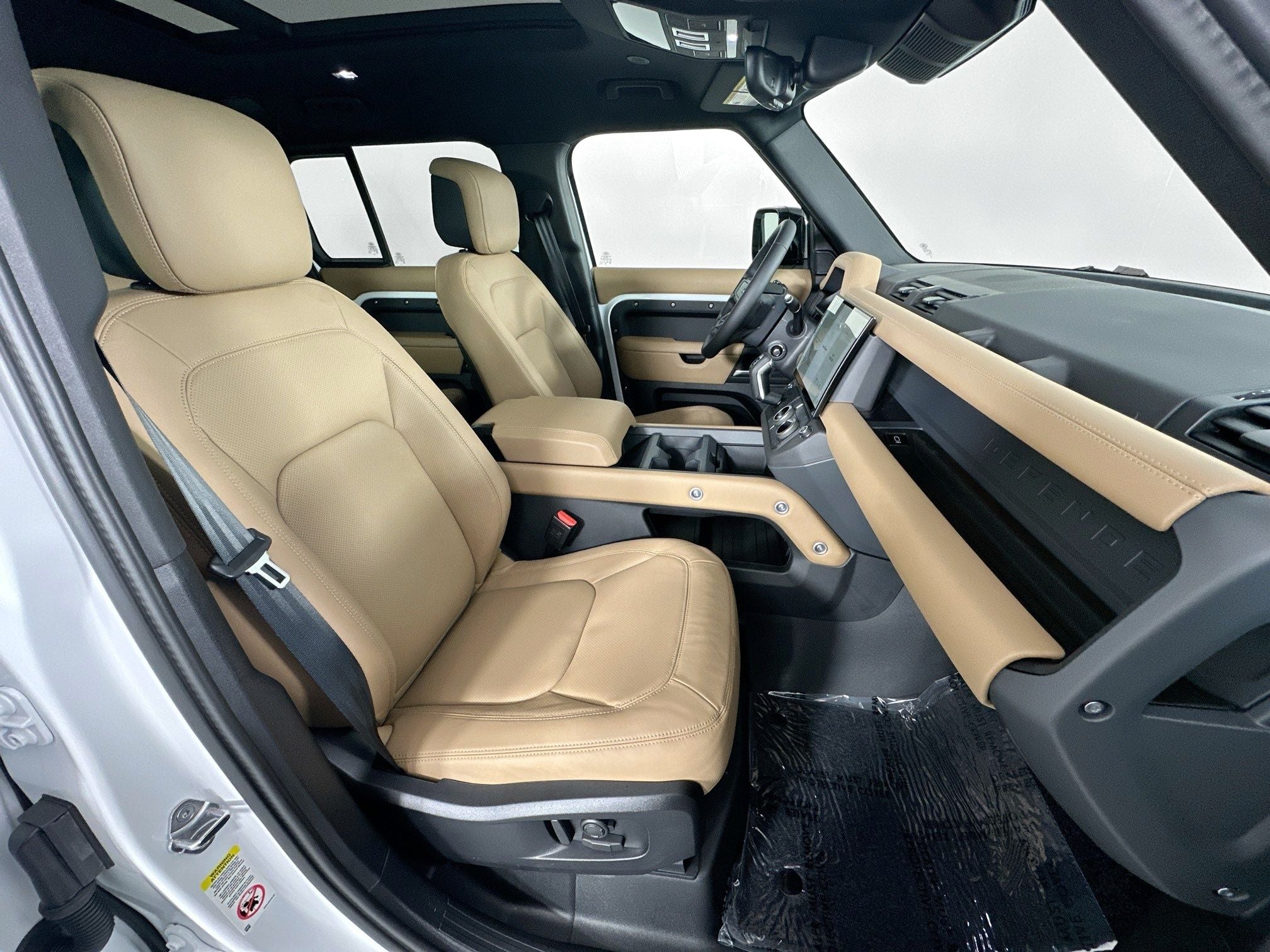 2026 Land Rover Defender 110 X-Dynamic SE
