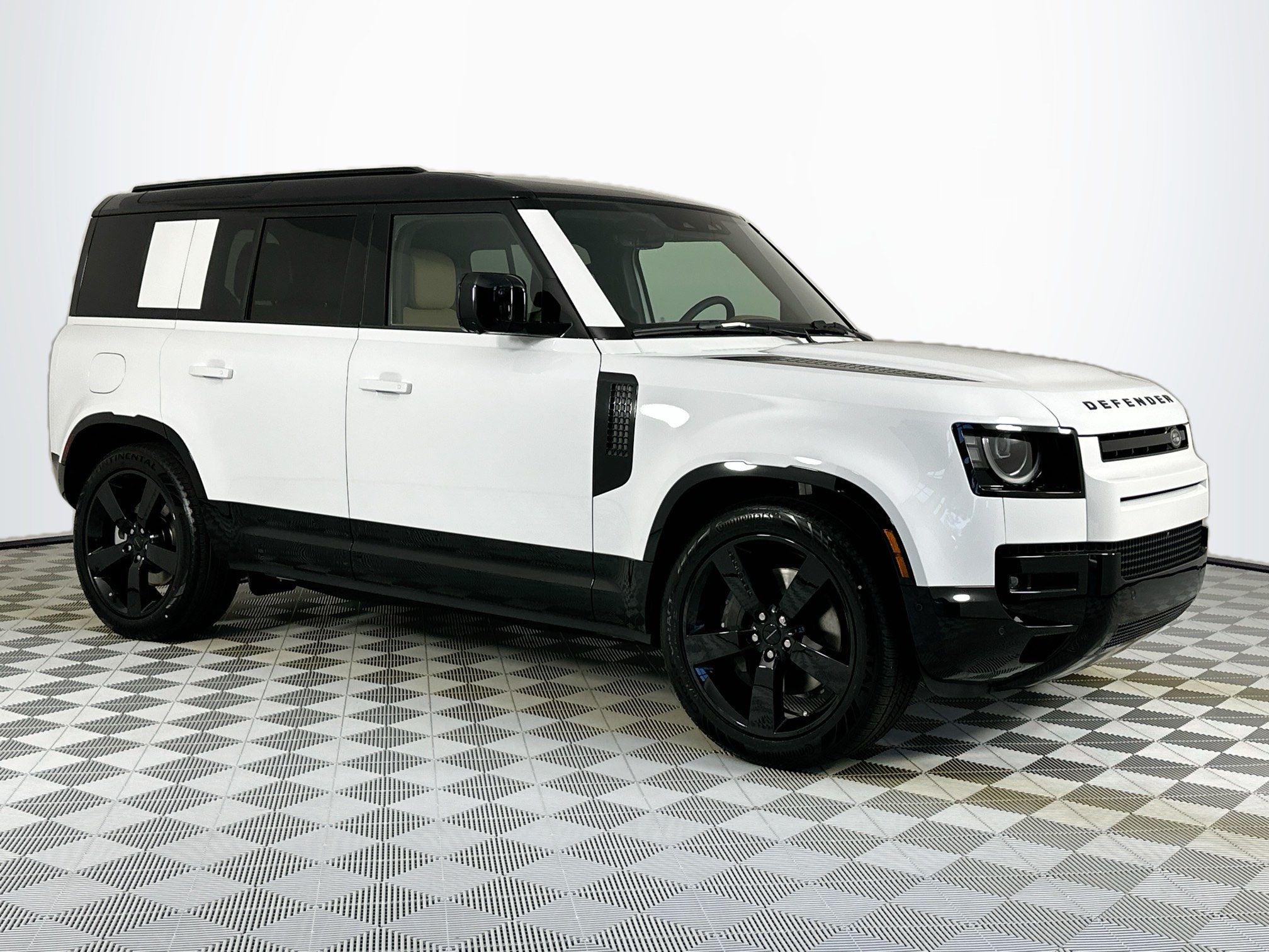 2026 Land Rover Defender 110 X-Dynamic SE
