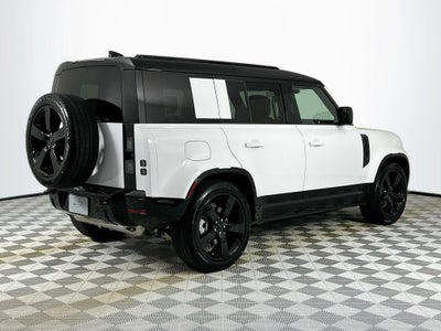2026 Land Rover Defender 110 X-Dynamic SE
